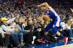 费城76人训练开放日，清晨临场应变引欢呼，德甲在即，细节决定成败(费城76人主场球馆)-超凡电竞入口