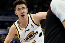 里程碑夜广厦男篮止住颓势，CBA季后赛今晨刷纪录，管理层满意，年轻球员得到机会的简单介绍-超凡lol电竞