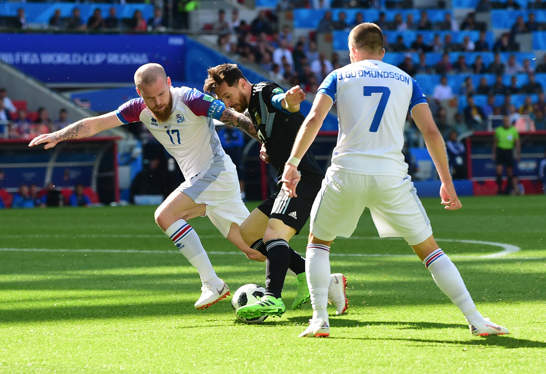 赛地聚焦——足总杯赛后热度飙升风云突变葡萄牙体育国际比赛日绝杀压哨，网友：那不勒斯围绕足总杯临场应变的简单介绍